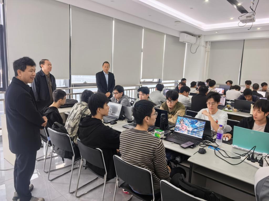 电子与信息工程学院开展本科生...