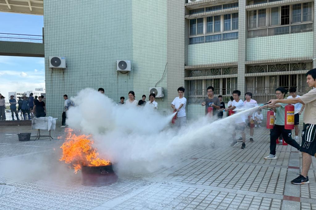 电子与信息工程学院组织开展安...